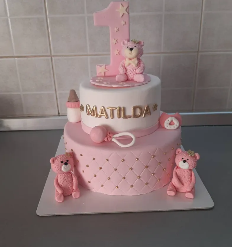 Roze torta sa medama — Matilda