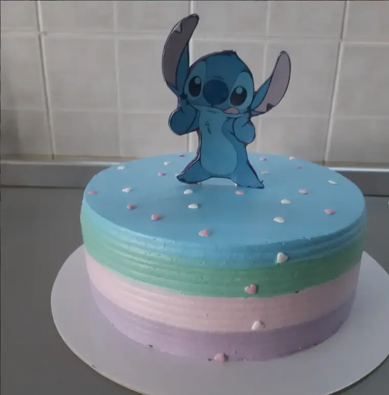 Pastelna ombre torta sa Stitchom